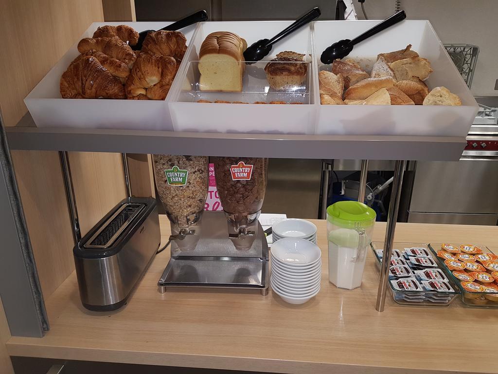 B&B Hotel Lyon Sud Etats-Unis Vénissieux Buitenkant foto