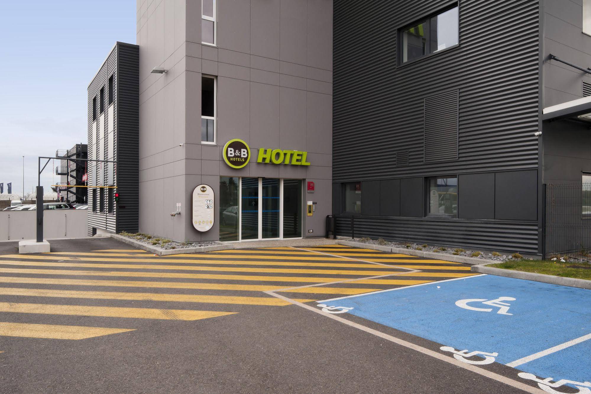 B&B Hotel Lyon Sud Etats-Unis Vénissieux Buitenkant foto